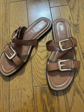 ZARA 자라 플랫 샌들 38 24.5 새상품