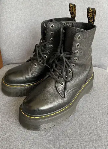 Dr. Martens JADON 8홀 UK5