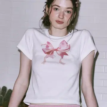 RONRON DOUBLE RIBBON SLIM CROP T SHIRT