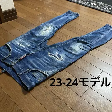 디스퀘어드 23-24 바이커 모델 데님