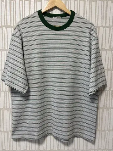 UNIVERSAL PRODUCTS MULTI BORDER T-SHIRT