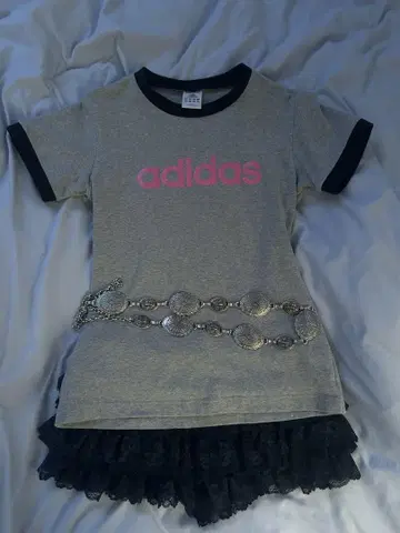 adidas 아디다스 그레이 로고 t 반팔 헤이세이 갸루
