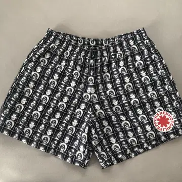 RED HOT CHILI PEPPERS Shorts 렛치리 하프 팬츠