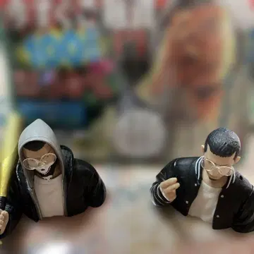 우시지마 군 피규어 2개 & 티슈 케이스