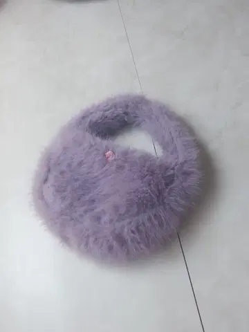 라벤더 퍼 핸드백 리메이크 로즈