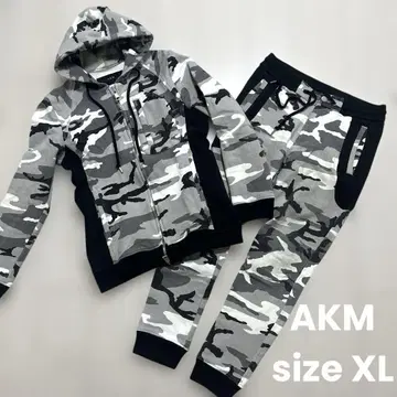 AKM 카모플라 셋업