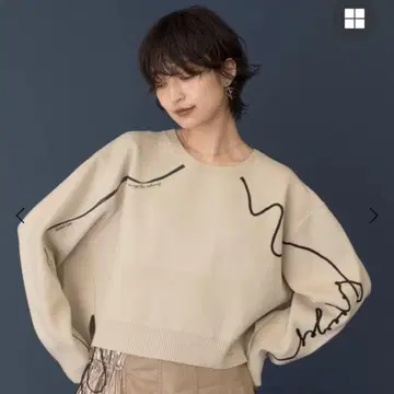 새상품 에이미로우 에이미로우 자수 & 프린트 크롭 니트 워셔블