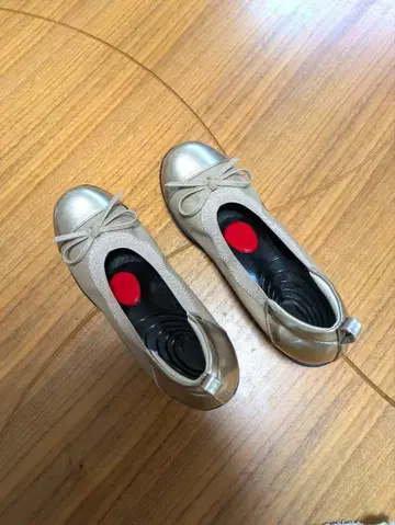 후스토리본 포함 콤비 펌프스