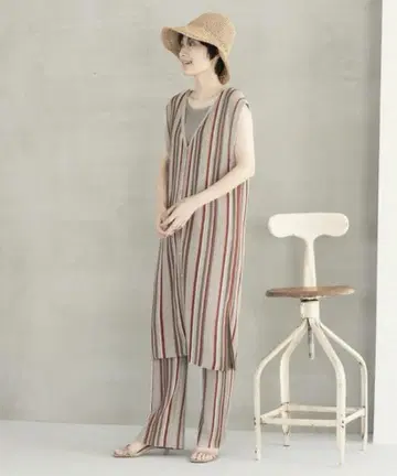 LEPSIM 멀티 스트라이프 패턴 슬리브리스 니트 원피스 가디건