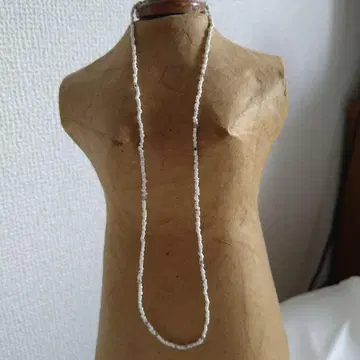 Atelier d'antan 화이트 비즈 목걸이