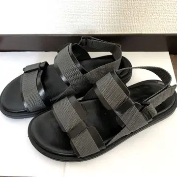 Nuovo Nicar 더블 스트랩 가죽 샌들 누오보니칼