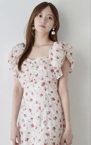 [택 포함 미사용 새상품] snidel 꽃무늬 원피스