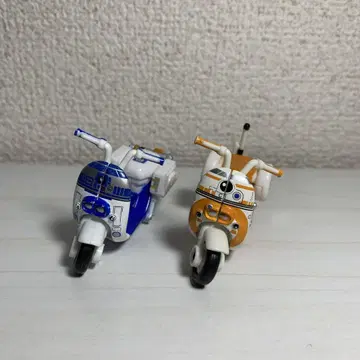 단종 토미카 스타 워즈 BB-8 R2D2 바이크 2대 세트