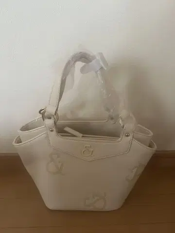 PINKY&DIANNE 아이보리 토트백