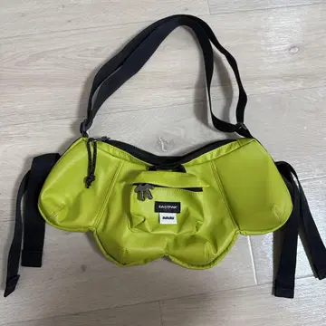 AVAVAV x EASTPAK 백