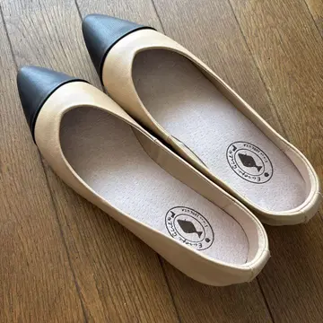 바이컬러 펌프스
