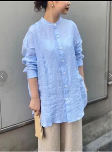 비어즐리 린넨 셔츠 블루 정가 19,800