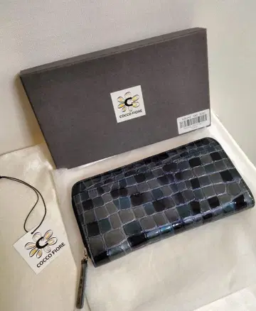 새상품 COCCO FIORE 코코피오레 장지갑 블루 소가죽