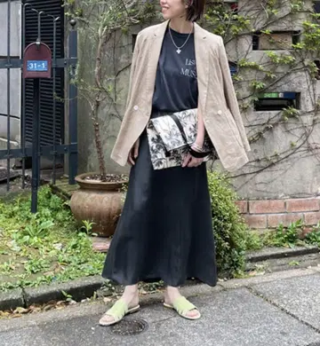 IENA 뮤제리스트 T셔츠