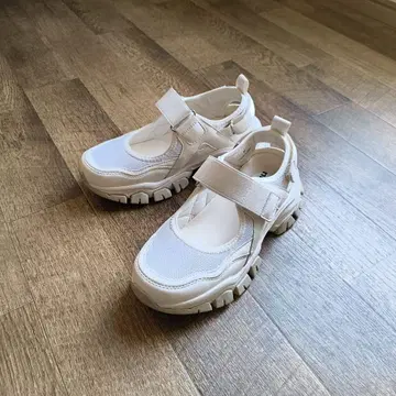 niko and - 오리지널 벨트 메쉬 스니커즈 23.5cm