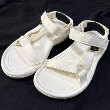 Teva 화이트 스포츠 샌들 23cm