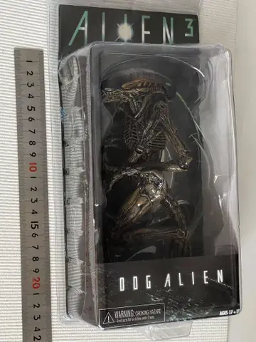 미개봉 NECA 에이리언 액션 피규어 <도그 에이리언>