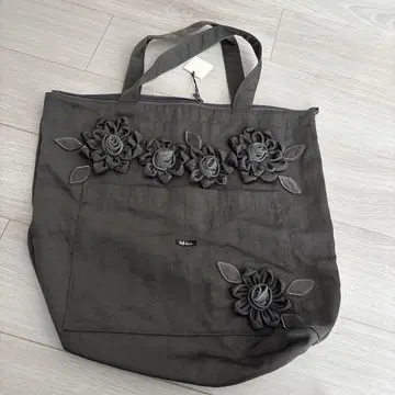 벨파치 꽃 모티브 다크 그레이 토트백
