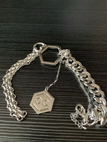 여왕벌 초커