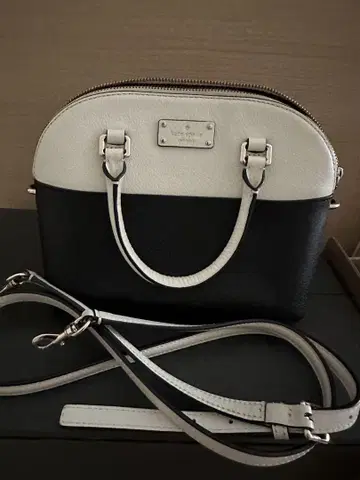 kate spade 가죽 핸드백 화이트 블랙