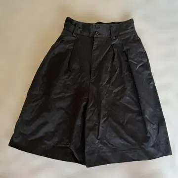 UNITED ARROWS H 하프 팬츠