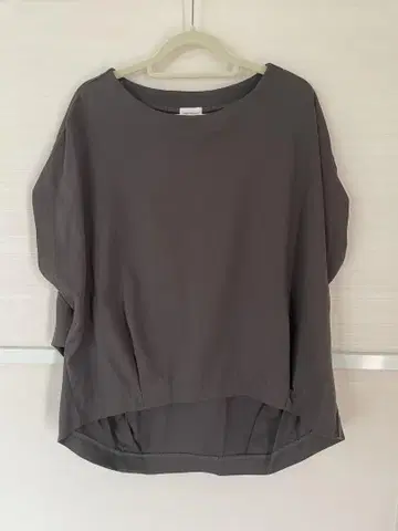 코튼 백 턱 프렌치 풀오버