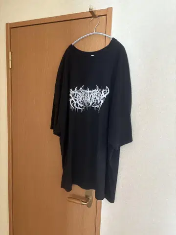 오버 사이즈 블랙 Implements Of Hell 밴딩 티셔츠