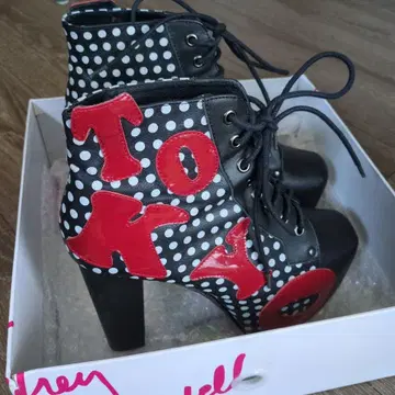 JEFFREY CAMPBELL 하이힐