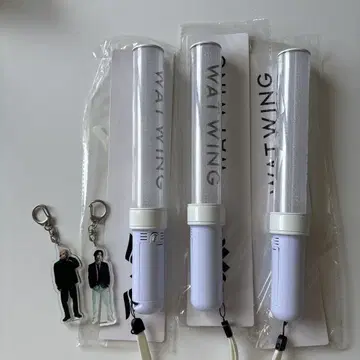 WATWING 응원봉 3개, 후쿠자와 노아 아크릴 키링 세트 판매