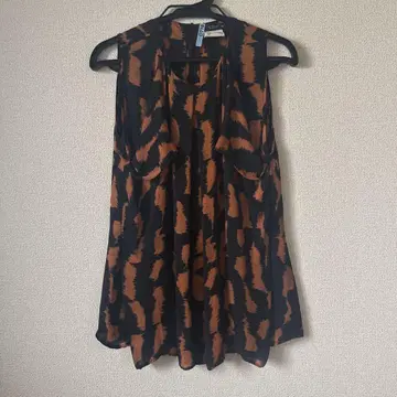 ETRO 슬리브리스 상의