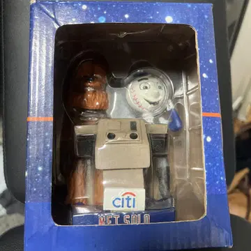 스타 워즈와 MLB 뉴욕 메츠의 콜라보 피규어