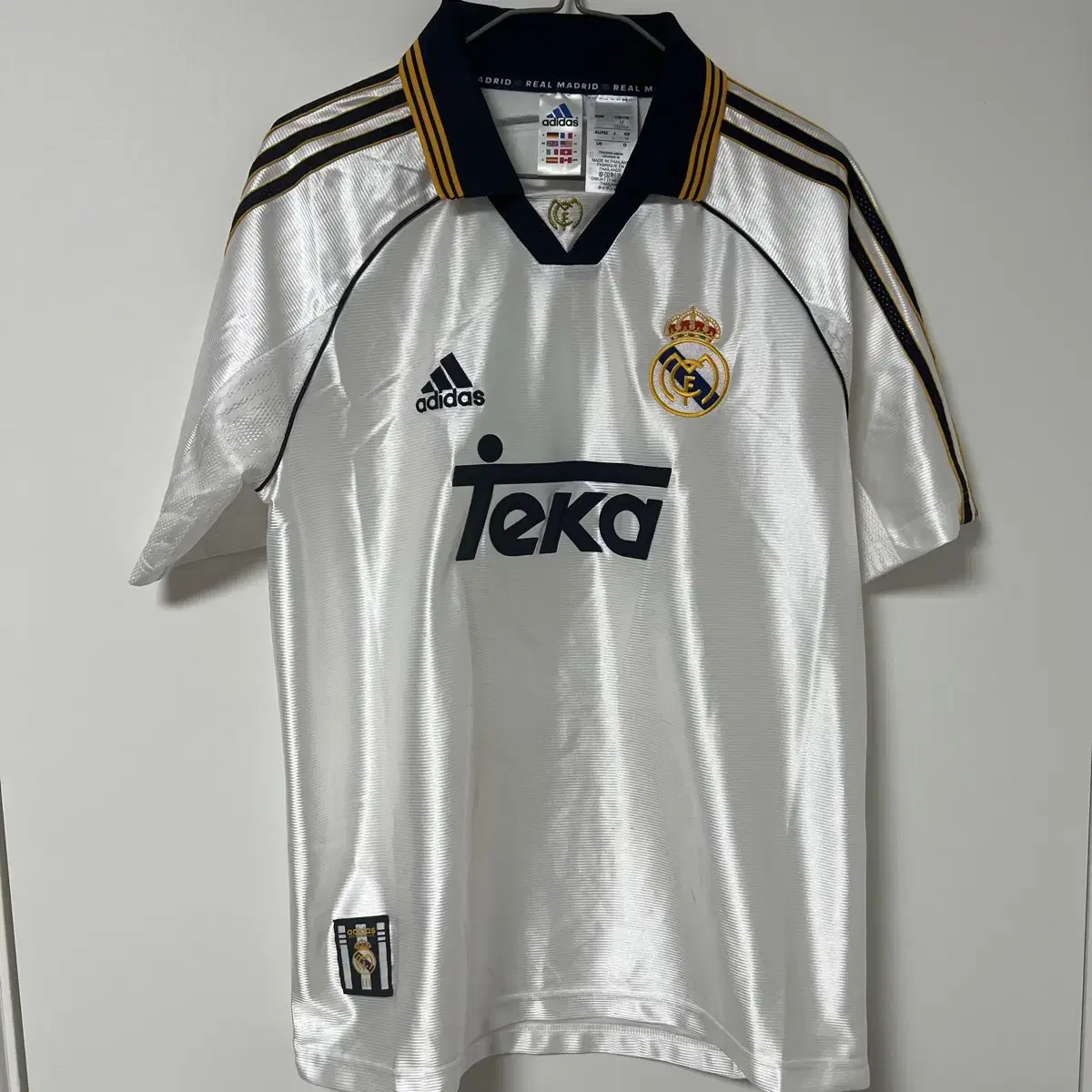 ウェア Real Madrid 99/00  Uniform Real Madrid 99/00 Reissue Home jersey Unboxing & Review