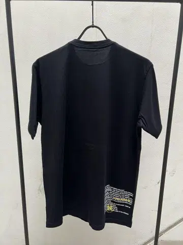 uniform experiment 티셔츠