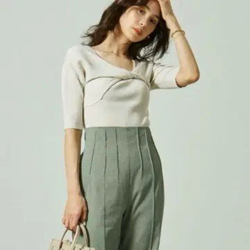 SNIDEL 언밸런스 디자인 니트 풀오버