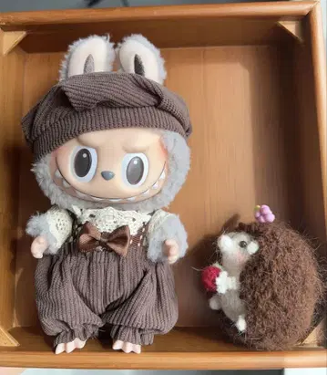 Labubu 라부부 봉제 인형 옷 갈아입히기