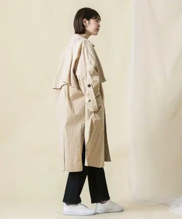 베이지 트렌치코트