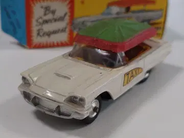 CORGI TOYS No.430 FORD BERMUDA TAXI