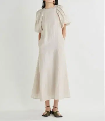Mila Owen 미라 오웬 볼륨 슬리브 내로우 플레어 원피스 M