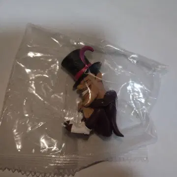 캐릭터 피규어 모자 포함