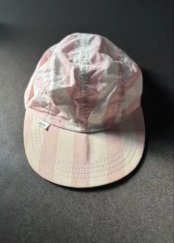 Levi's vintage 핀스트라이프 스냅백