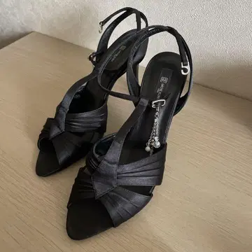 MICHEL KLEIN 미쉘클랑 뮬 샌들