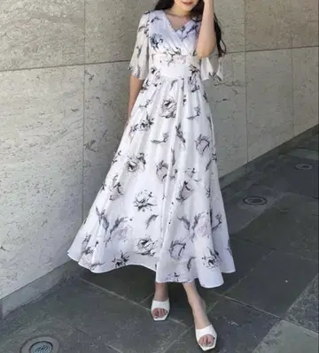 herlipto 하립투 Rose Bouquet Dress 원피스