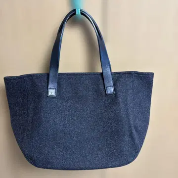 MHL. 마가렛호웰 울 토트백