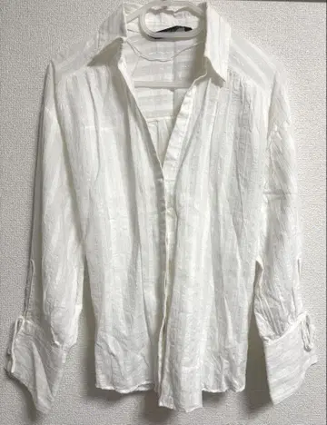 ZARA 화이트 스트라이프 셔츠 긴팔