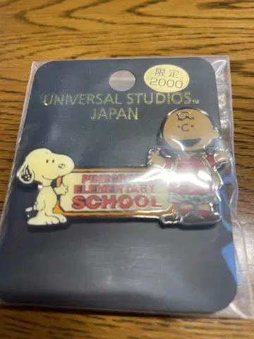 USJ 스누피 핀 배지
